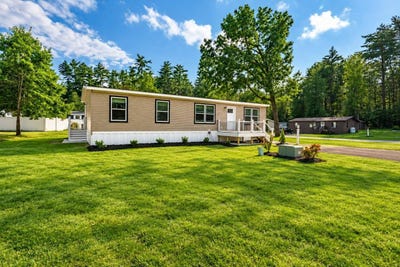/international/us/900-rock-city-road-ballston-spa-ny-110119611205/