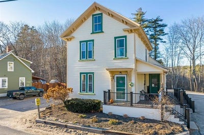 /international/us/84-bay-street-wolfeboro-nh-110107483314/