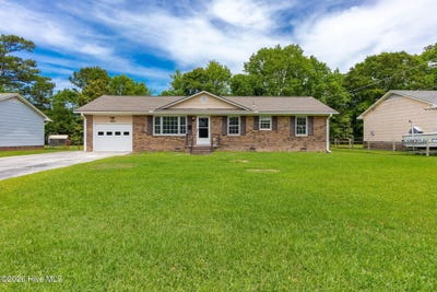 /international/us/921-harrell-drive-morehead-city-nc-110108143043/