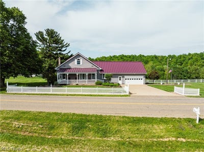 /international/us/7759-eddie-hill-road-se-uhrichsville-oh-110108575554/