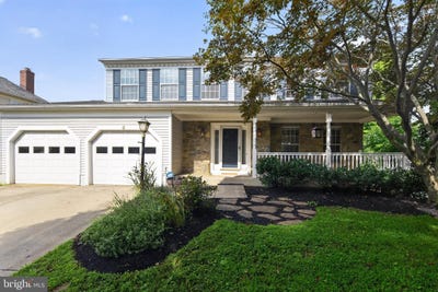 /international/us/8-shipwright-court-gaithersburg-md-110119626892/