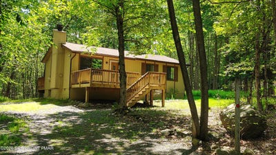 /international/us/391-berry-lane-pocono-lake-pa-110105750500/
