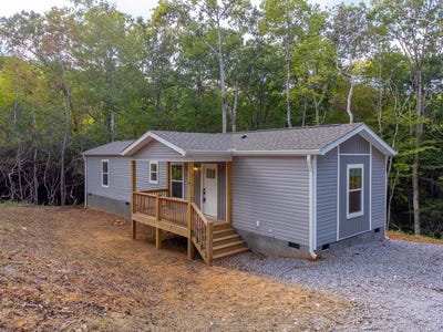 /international/us/75-windswept-lane-hayesville-nc-110102424391/