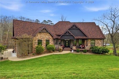 /international/us/132-cobblestone-boulevard-scott-depot-wv-110106846064/