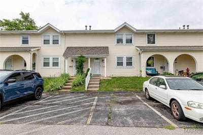 /international/us/2661-falcons-way-st-charles-mo-110101029245/