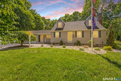 /international/us/102-knollwood-road-farmington-ct-110108395121/