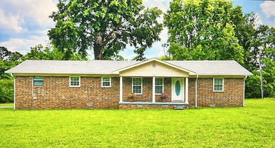 /international/us/105-campbell-street-ward-ar-110108423436/