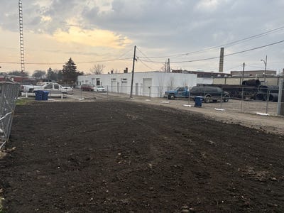 /international/us/713-e-lincoln-highway-dekalb-il-110106840952/