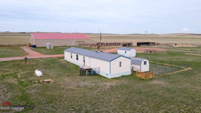 /international/us/10326-hwy-59-s-gillette-wy-110098844194/