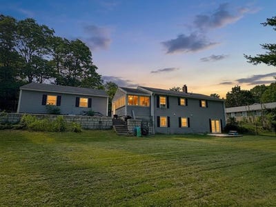 /international/us/3-nel-mar-heights-claremont-nh-110120588080/