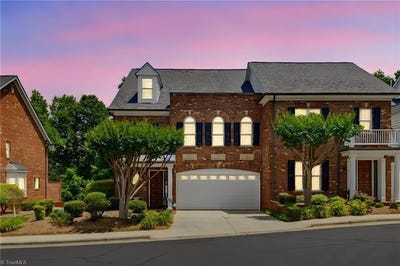 /international/us/22-waterline-drive-greensboro-nc-110108233091/