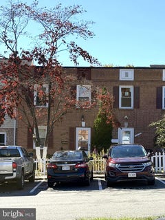 /international/us/16708-georgetown-road-woodbridge-va-110120794321/