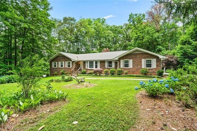 /international/us/2690-hideaway-hills-lane-sw-powder-springs-ga-110100965557/