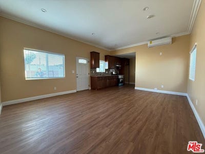 /international/us/7632-kraft-ave-north-hollywood-ca-110106375146/