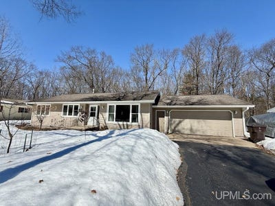 /international/us/7307-lake-bluff-19-4-road-gladstone-mi-110107080864/