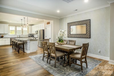 /international/us/114-glencoe-lane-mooresville-nc-110106960380/
