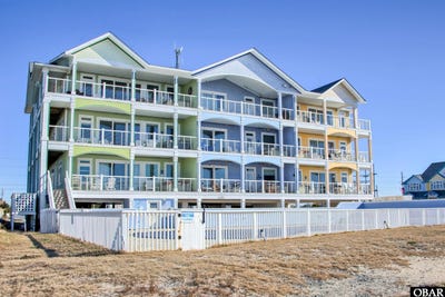 /international/us/24502-nc-highway-12-rodanthe-nc-110105259566/