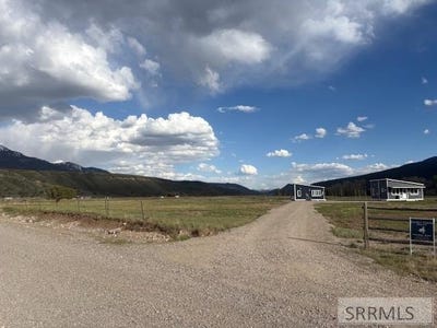 /international/us/2843-old-irwin-road-irwin-id-110107809743/
