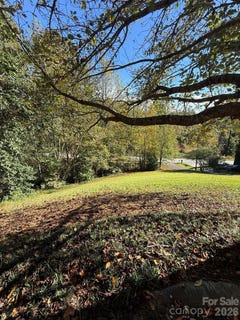 /international/us/1516-abington-road-lenoir-nc-110120135806/