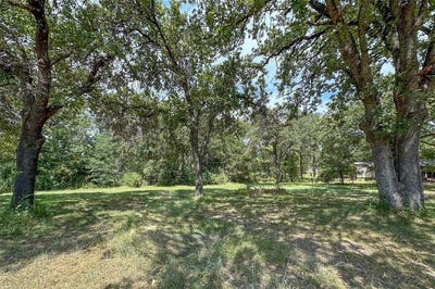 /international/us/lot-33-and-part-34-lost-forest-road-gun-barrel-city-tx-110101026997/?lang=zh-tw