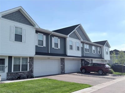 /international/us/10518-weston-way-n-maple-grove-mn-110108686098/
