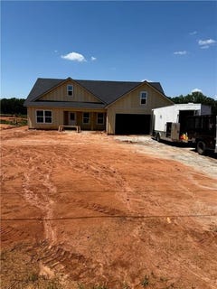 /international/us/1097-30th-st-valley-al-110107388815/