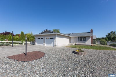 /international/us/872-e-spruce-street-sequim-wa-110108149412/