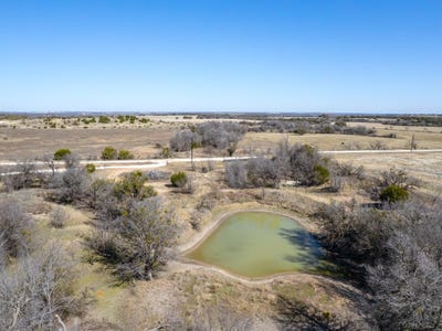 /international/us/1013-county-road-153-blanket-tx-110106921955/