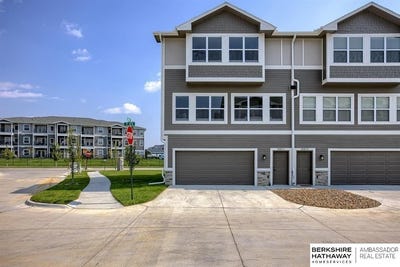 /international/us/20858-t-plaza-elkhorn-ne-110094083334/