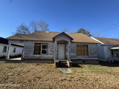 /international/us/105-n-pearl-street-williamston-nc-110105068086/