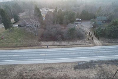 /international/us/n-lakeshore-road-port-sanilac-mi-110101658494/