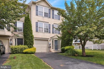 /international/us/48-dare-lane-pottstown-pa-110101398234/