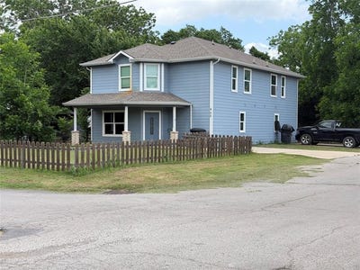 /international/us/602-sabine-avenue-cleburne-tx-110108204166/