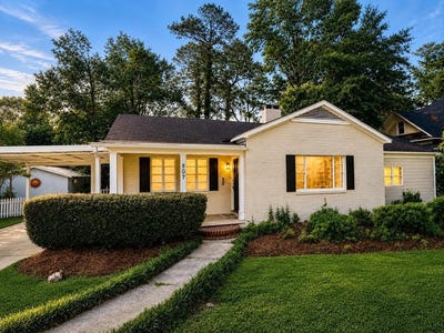 /international/us/807-n-court-st-quitman-ga-110105854504/