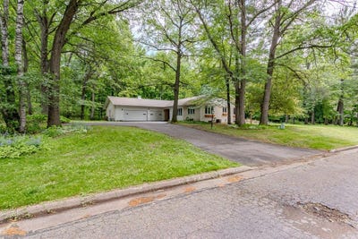 /international/us/709-wildwood-lane-merrill-wi-110108722101/
