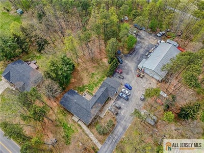 /international/us/176-old-forge-road-monroe-nj-110104950362/