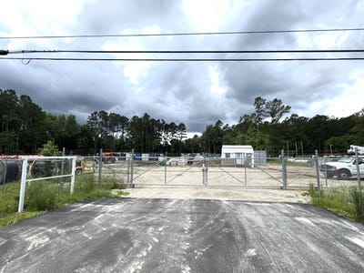 /international/us/221-georgetown-hwy-georgetown-sc-110108449282/
