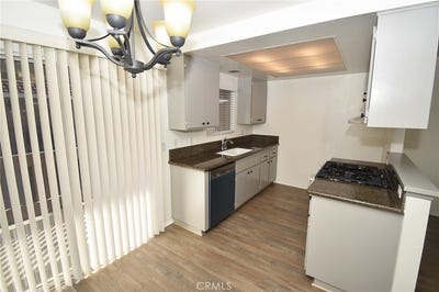 /international/us/9872-highland-rancho-cucamonga-ca-110105213736/