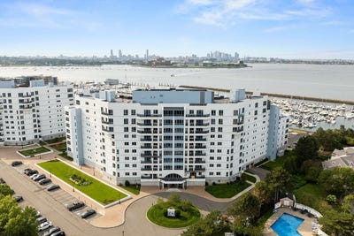 /international/us/1001-marina-dr-quincy-ma-110100927609/