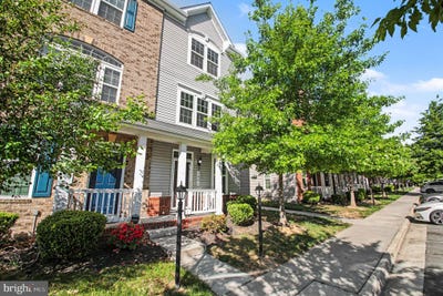 /international/us/1643-dorothy-lane-woodbridge-va-110107842384/