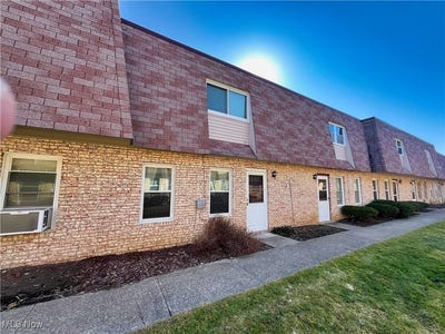 /international/us/4287-bennington-boulevard-brunswick-oh-110099967497/