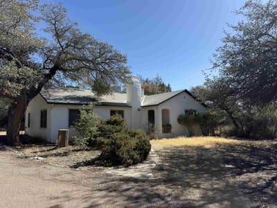 /international/us/2134-cottage-san-rd-silver-city-nm-110105285850/