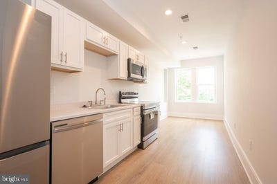 /international/us/3321-11th-street-nw-washington-dc-110108475302/