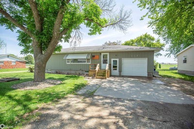 /international/us/636-way-avenue-woden-ia-110108341080/