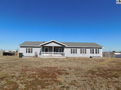 /international/us/202-w-avenue-d-south-hutchinson-ks-110105410873/