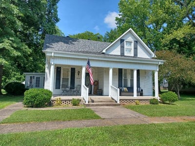 /international/us/304-south-powell-street-norris-city-il-110106346309/