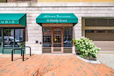 /international/us/15-middle-street-portland-me-110107800012/