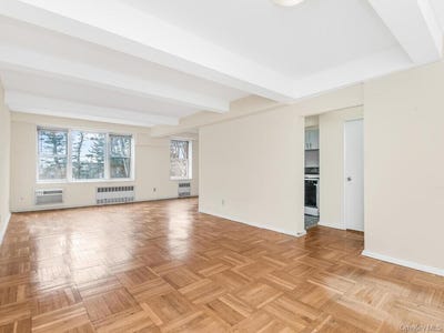 /international/us/679-west-239th-street-bronx-ny-110120449279/