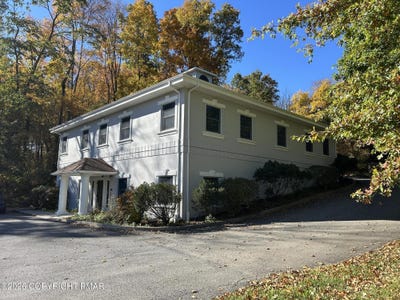/international/us/526-528-independence-road-east-stroudsburg-pa-110119455299/