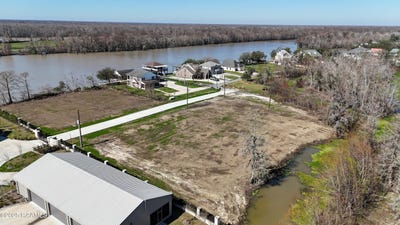 /international/us/belle-river-rd-lot-2-3-pierre-part-la-110104102391/